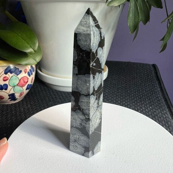 Snowflake Obsidian Crystal Tower‎ (#4) - Picture 4 of 11